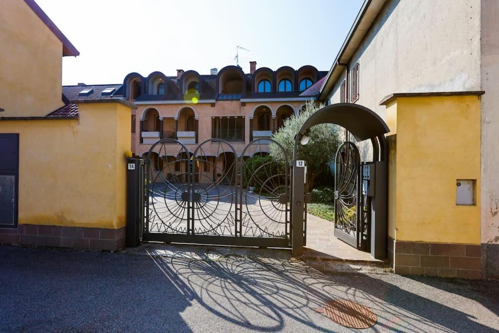 Prestigioso Appartamento Di 70Mq Vicino Milano Legnano Bagian luar foto